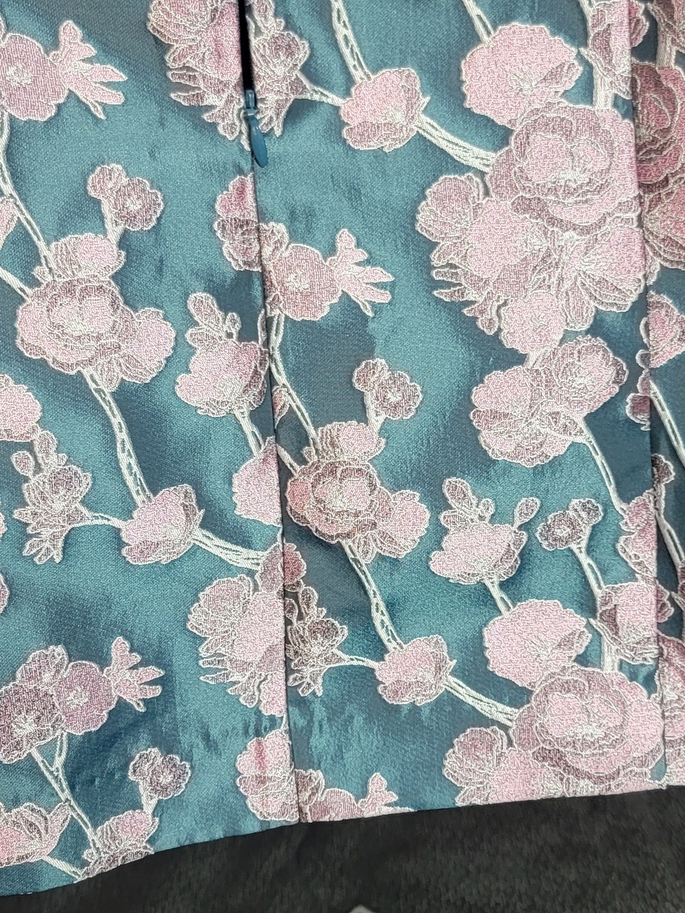 Elliatt Teal Midi Skirt with Pink Floral Embroidery Size Medium - Picture 6 of 7